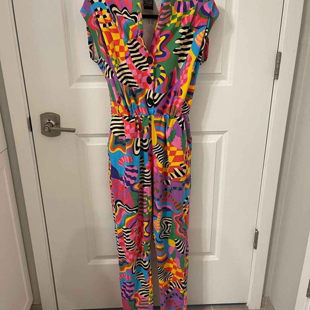 NOOWORKS Colorful Geometric Button-Up Jumpsuit - Picture 2 of 4